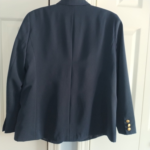 L.L. Bean Navy Single Breasted Classic Traveler Blazer 12P - Picture 2 of 11